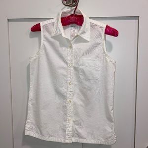 Women’s petite white shirt.